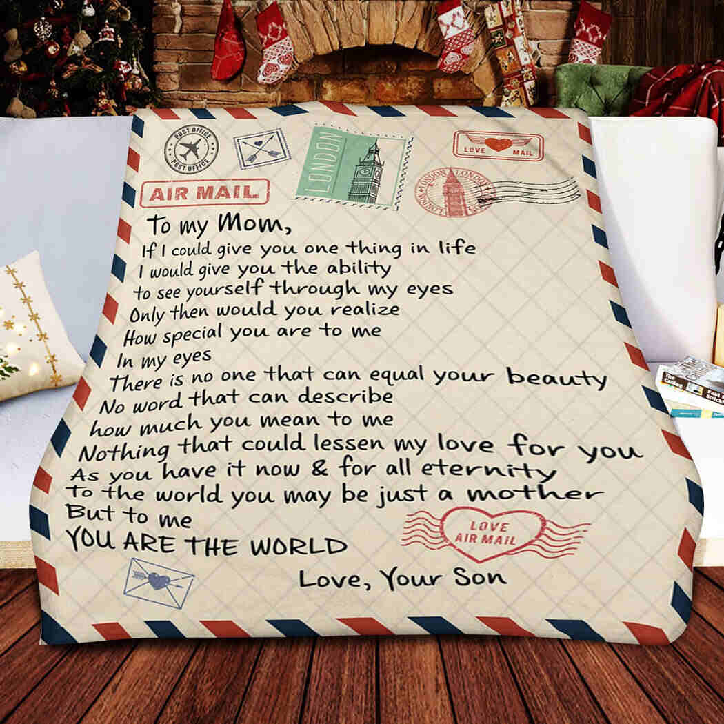 To My Mom - You Are The Wold Blanket Quilt - The Best Gift For Friend Quilt Blanket