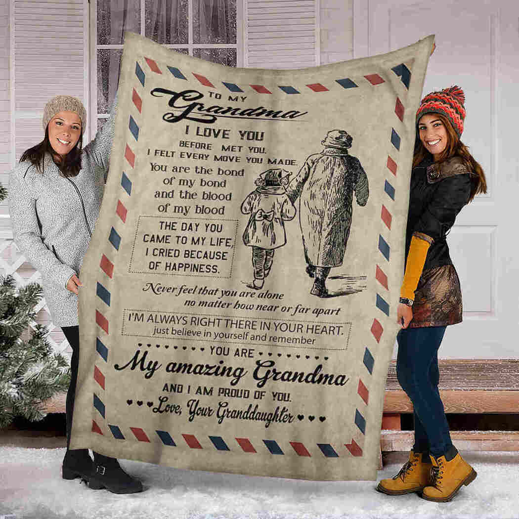 To My Grandma - Air Mail Love My Family Blanket - My Amazing Grandma Blanket